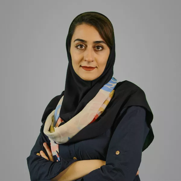 هلیا  نجفی